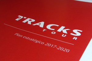 tracks-tour-logo-pe